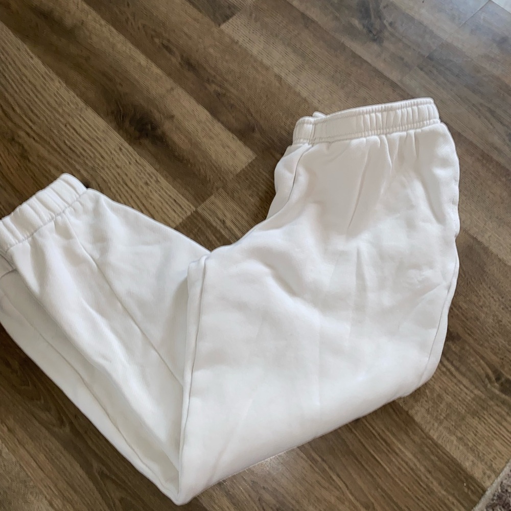 Universal Thread Cream Jogger Pants